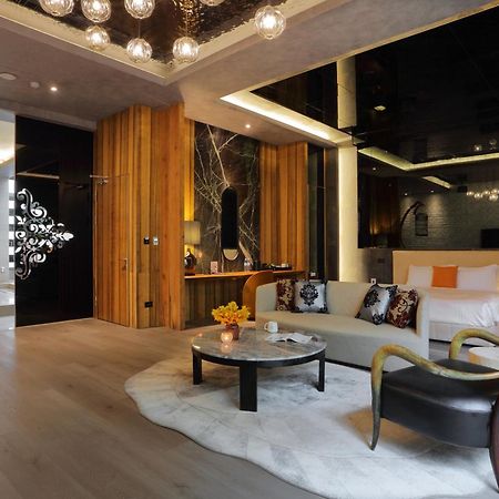 Mulan Motel Đài Trung Ngoại thất bức ảnh