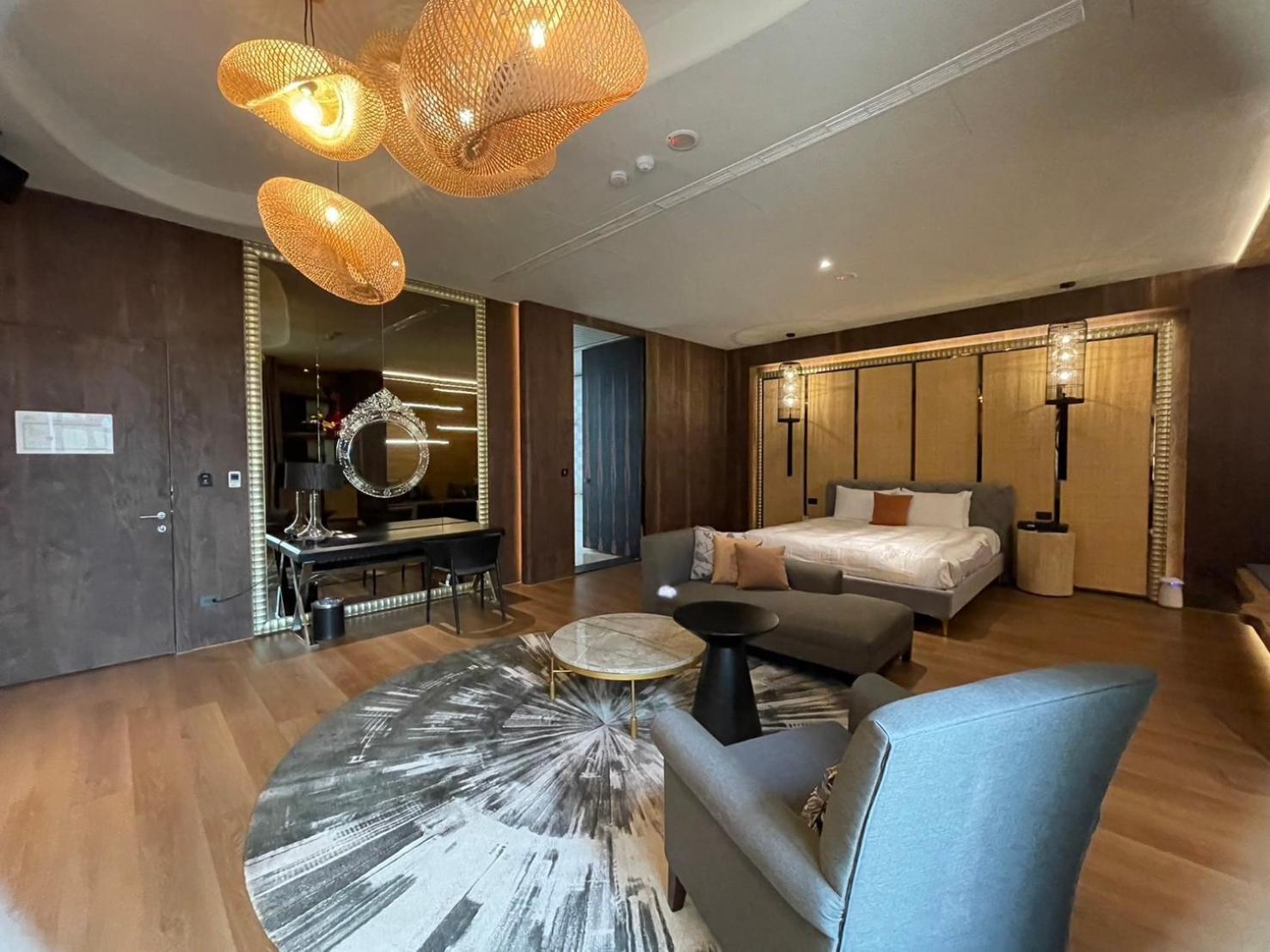Mulan Motel Đài Trung Ngoại thất bức ảnh