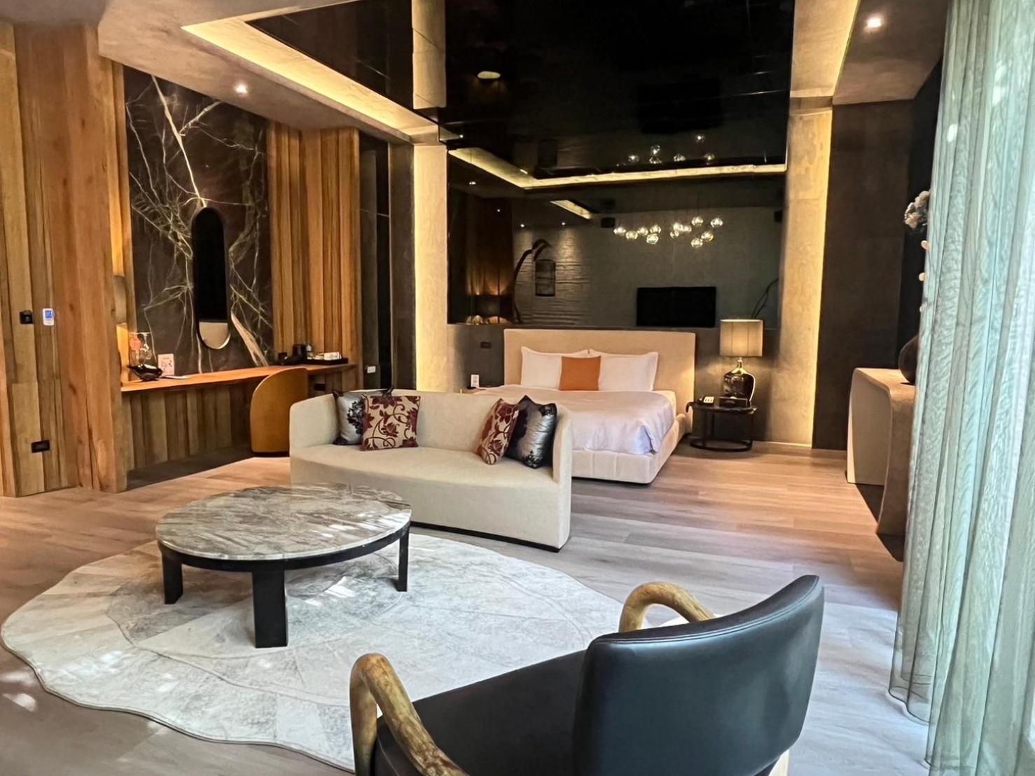 Mulan Motel Đài Trung Ngoại thất bức ảnh
