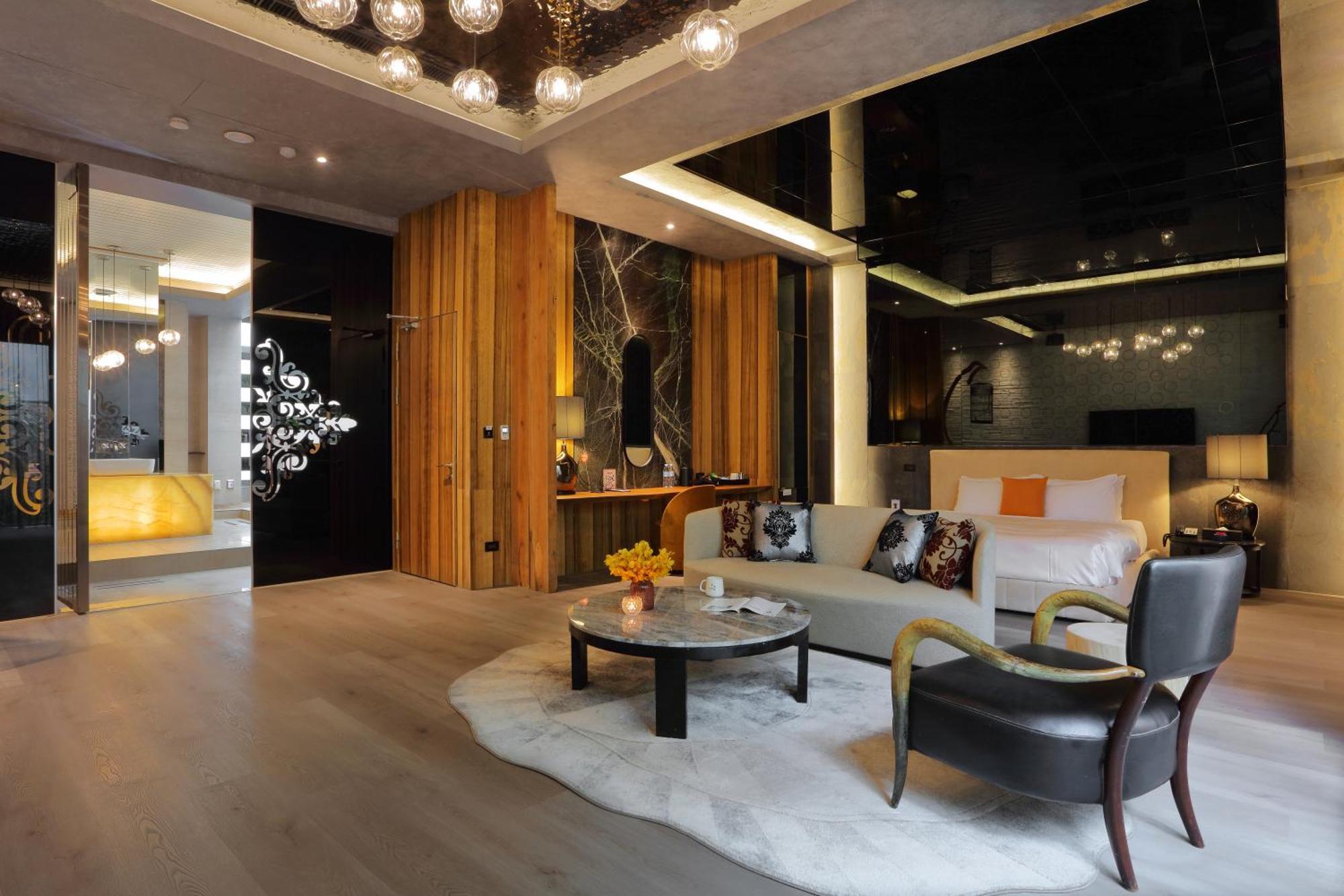 Mulan Motel Đài Trung Ngoại thất bức ảnh