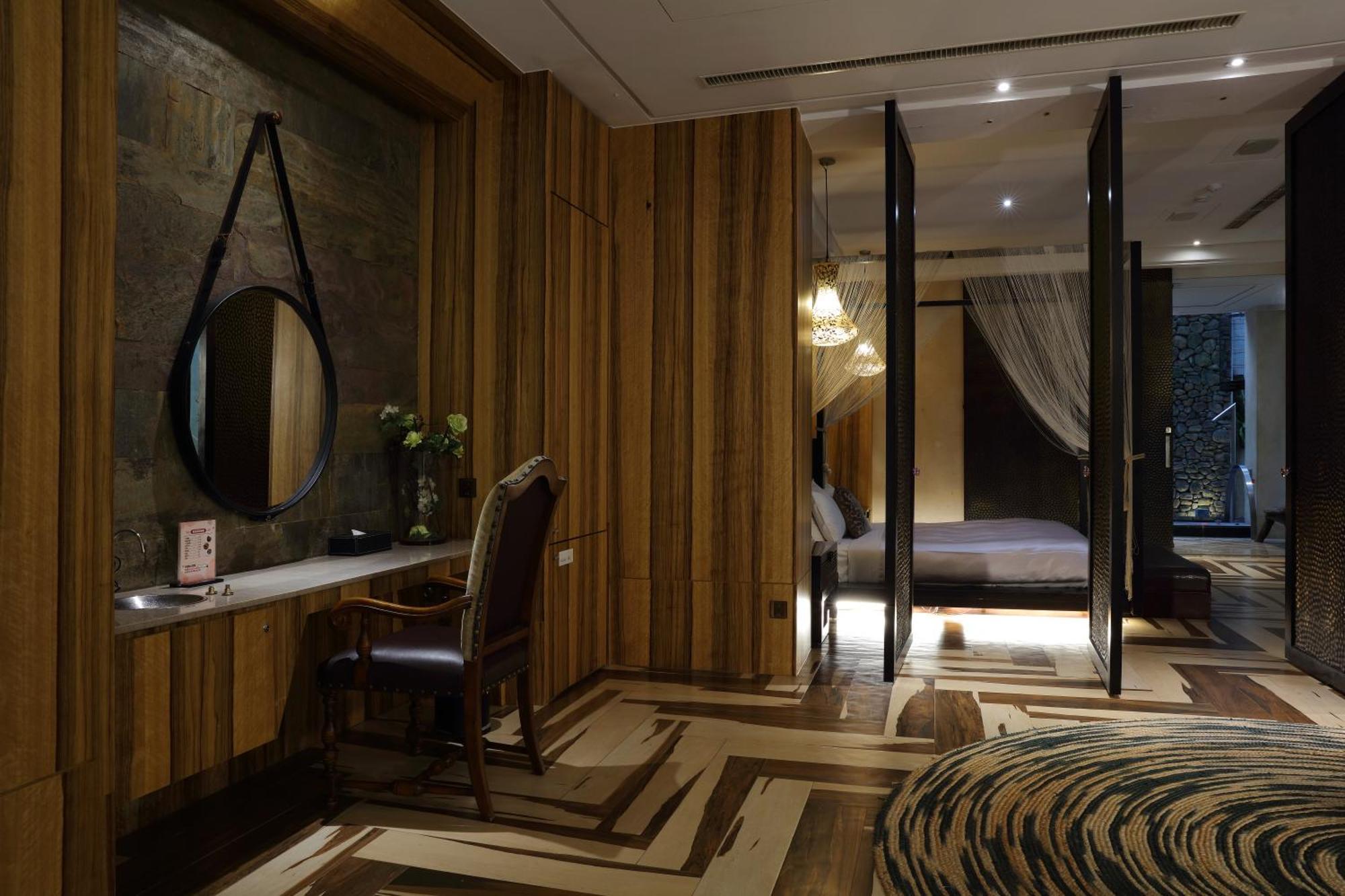 Mulan Motel Đài Trung Ngoại thất bức ảnh